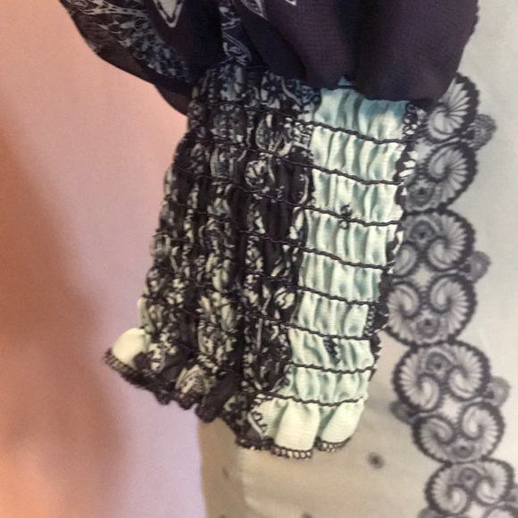 Dress - Picture 3 of 6